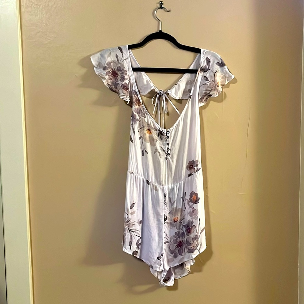 NWT Urban Outfitters Lavender Floral Ruffle Sleeve Tie Back Sheer Romper S